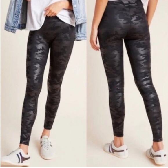 SPANX Faux Leather Camo Leggings Black Size Medium - Picture 1 of 5